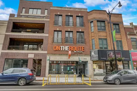 3144 N Lincoln Ave #2, Chicago, IL 60657