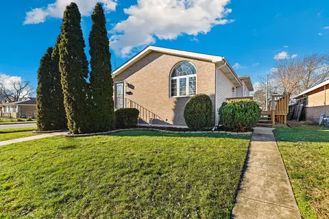 1294 Greenbay Ave, Calumet City, IL 60409