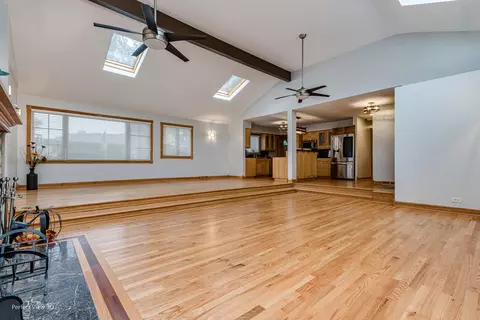 10 S021 Scheel Dr, Willowbrook, IL 60527 photo 6
