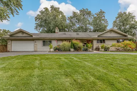 10 S021 Scheel Dr, Willowbrook, IL 60527 photo 2