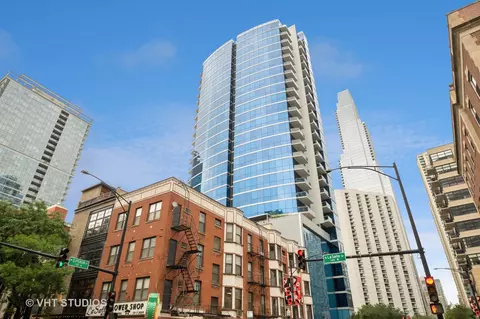 110 W Superior St #1501, Chicago, IL 60654