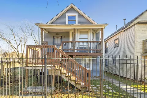 8523 S Marquette Ave, Chicago, IL 60617