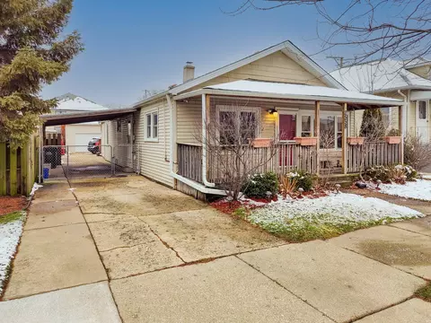 2558 Haymond St, River Grove, IL 60171