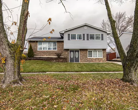 7806 167th St, Tinley Park, IL 60477
