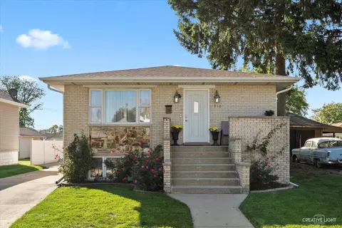 910 N 12th Ave, Melrose Park, IL 60160