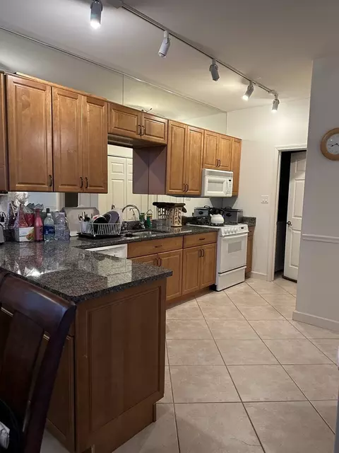 13815 Cambridge Cir, Plainfield, IL 60544 photo 6