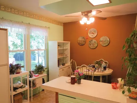 1309 Long St, Dixon, IL 61021 photo 7