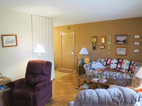 1309 Long St, Dixon, IL 61021 photo 4