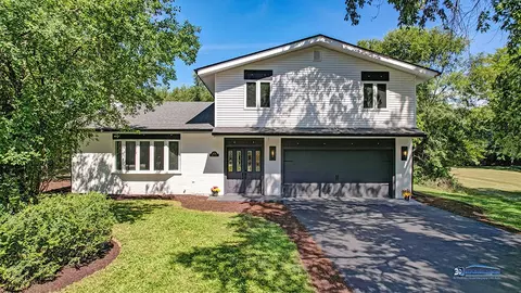 4526 David Ln, Crystal Lake, IL 60014