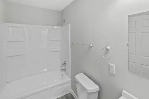 16510 Barton Ln, Oak Forest, IL 60452 photo 8