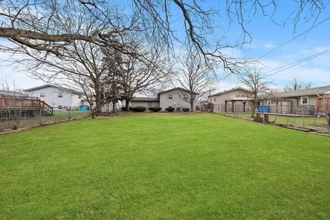 6340 Forestview Dr, Oak Forest, IL 60452 photo 30