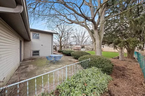 6340 Forestview Dr, Oak Forest, IL 60452 photo 29