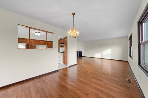 6340 Forestview Dr, Oak Forest, IL 60452 photo 5