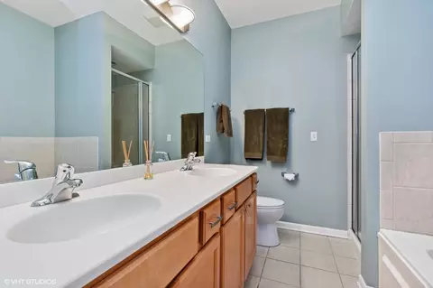 309 E 17th St, Chicago, IL 60616 photo 17