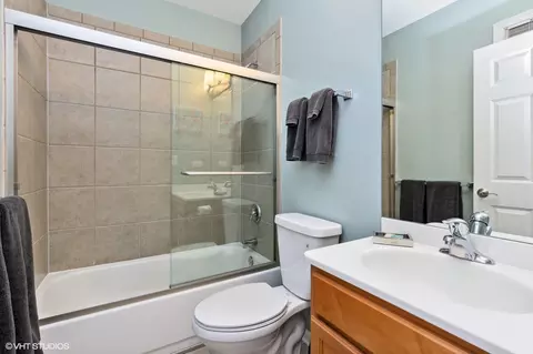 309 E 17th St, Chicago, IL 60616 photo 22