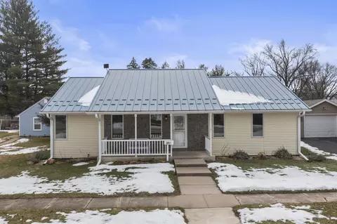 807 Franklin St, Oregon, IL 61061