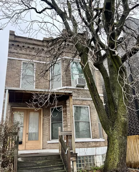 5620 W Grand Ave, Chicago, IL 60639