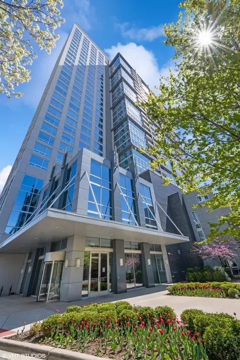 1901 S Calumet Ave #901, Chicago, IL 60616