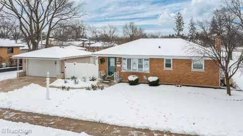 129 7th St, Downers Grove, IL 60515
