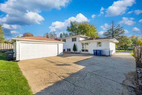816 Foster Ave, Bartlett, IL 60103 photo 38
