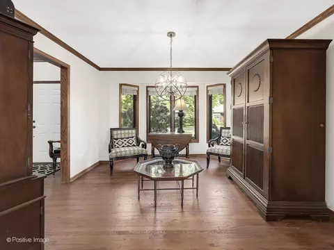 541 68th St, Willowbrook, IL 60527 photo 5