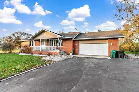 9735 E 8000 Rd N, Grant Park, IL 60940