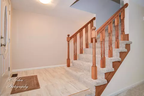 610 Ash St, Algonquin, IL 60102 photo 2