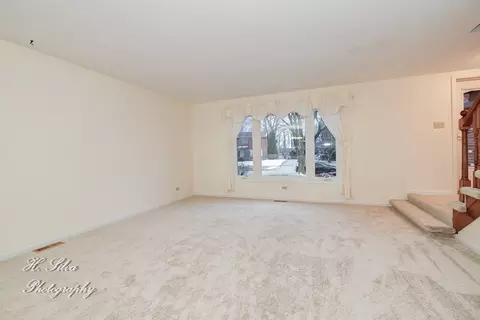 610 Ash St, Algonquin, IL 60102 photo 4