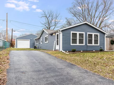 1905 Lakewood Dr, Wilmington, IL 60481
