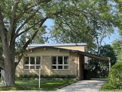 4032 Tower Cir, Skokie, IL 60076