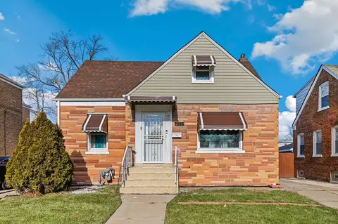 208 E 141st St, Dolton, IL 60419