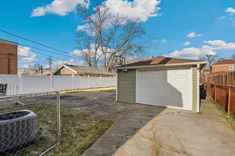 208 E 141st St, Dolton, IL 60419 photo 19