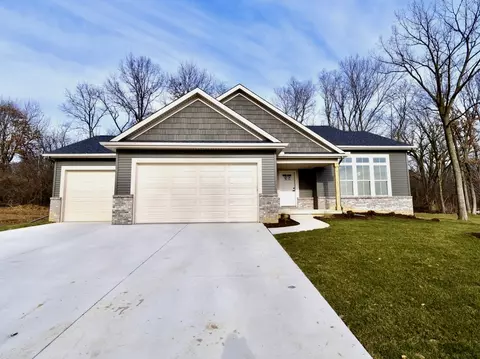 106 Dugan Trl, Downs, IL 61736