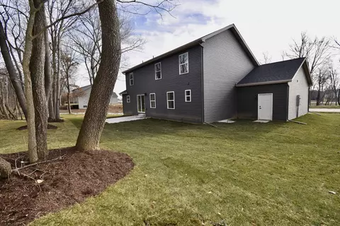 106 Dugan Trl, Downs, IL 61736 photo 7