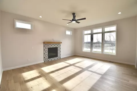 106 Dugan Trl, Downs, IL 61736 photo 13