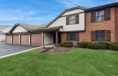 315 Oak Meadow Ct #A1, Schaumburg, IL 60193