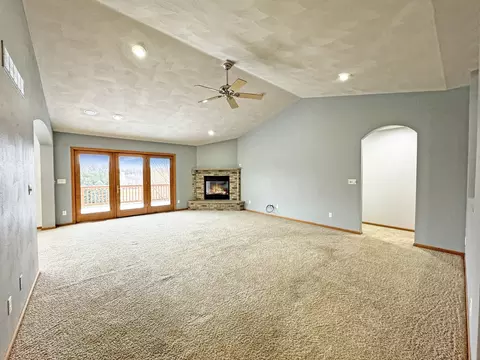 45 Cliffside Ct, Freeport, IL 61032 photo 13