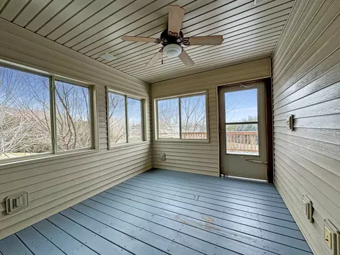 45 Cliffside Ct, Freeport, IL 61032 photo 19