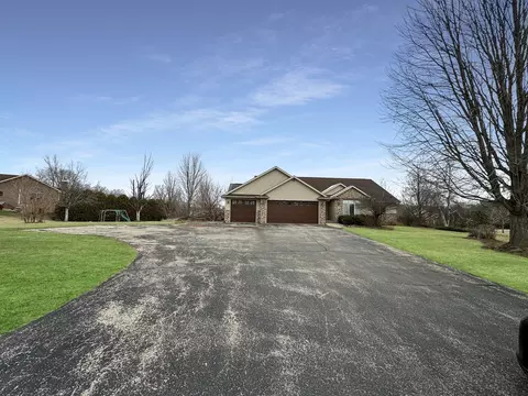 45 Cliffside Ct, Freeport, IL 61032 photo 47