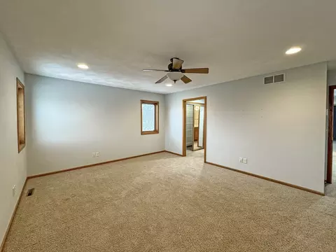 45 Cliffside Ct, Freeport, IL 61032 photo 20