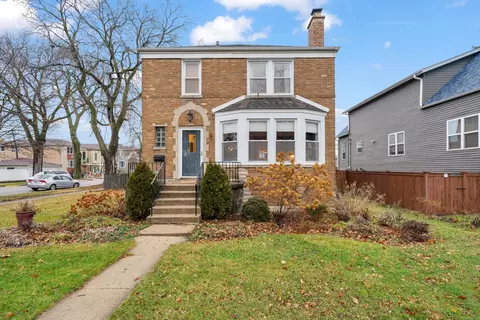 6717 31st St, Berwyn, IL 60402