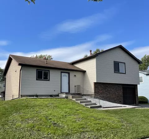 56 Oriole Rd, Matteson, IL 60443