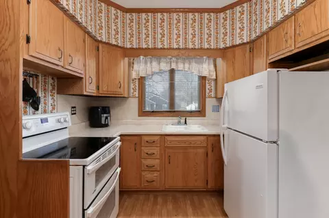 601 E Front St, El Paso, IL 61738 photo 9