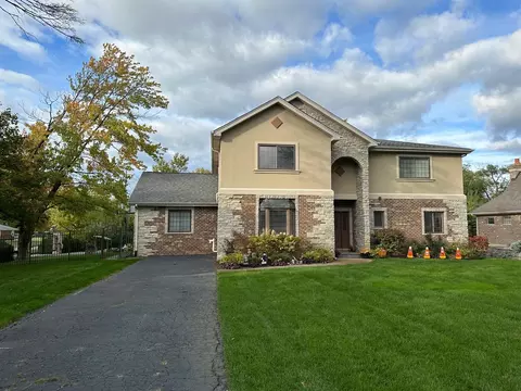 108 North Pkwy, Prospect Heights, IL 60070