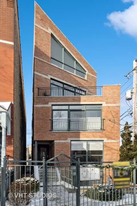1142 N Winchester Ave #3, Chicago, IL 60622