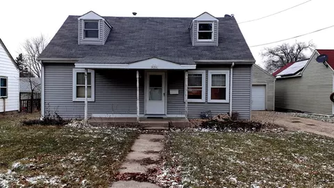 426 E Hitt St, Mount Morris, IL 61054