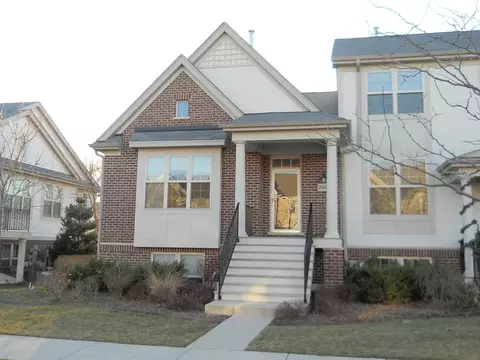 2473 Waterbury Ln, Buffalo Grove, IL 60089