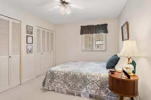 Bedroom - 2121 Seaton Ct, Champaign, IL 61821 photo 6 of 9