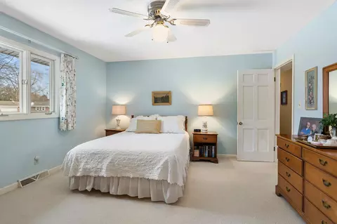 Bedroom - 2121 Seaton Ct, Champaign, IL 61821 photo 2 of 9