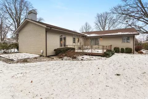 Exterior - 2121 Seaton Ct, Champaign, IL 61821 photo 6 of 9